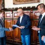 Wręczenie nagród Burmistrza Miasta Chojnice dla wybitnie uzdolnionych uczniów