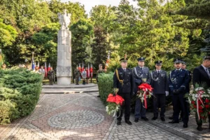 Uroczystości pod Pomnikiem Orła Białego