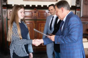 Wręczenie nagród Burmistrza Miasta Chojnice dla najlepszych uczniów