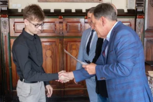 Wręczenie nagród Burmistrza Miasta Chojnice dla najlepszych uczniów