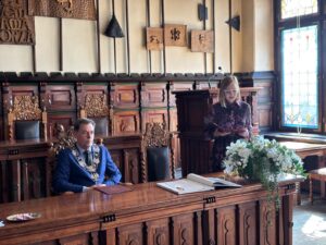 Odczytanie wspomnień dotyczących Państwa Smaglinskich przez zastępcę kierownika USC Helenę Tarlach