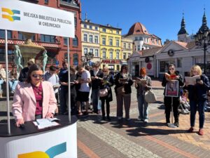 Próba pobicia rekordu w czytaniu na Starym Rynku