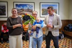 Wręczenie pakietu powitalnego Chojnicka Wyprawka dla najmłodszych Chojniczan